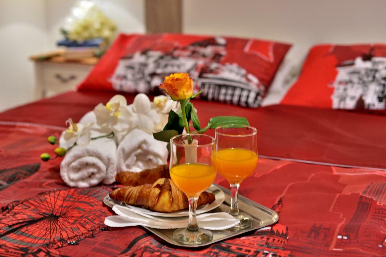Apartmani Julija Vodice Dış mekan fotoğraf