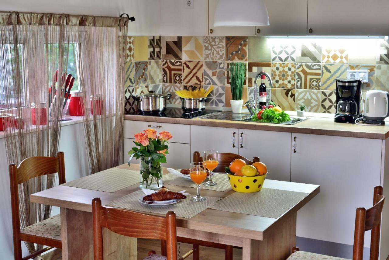 Apartmani Julija Vodice Dış mekan fotoğraf